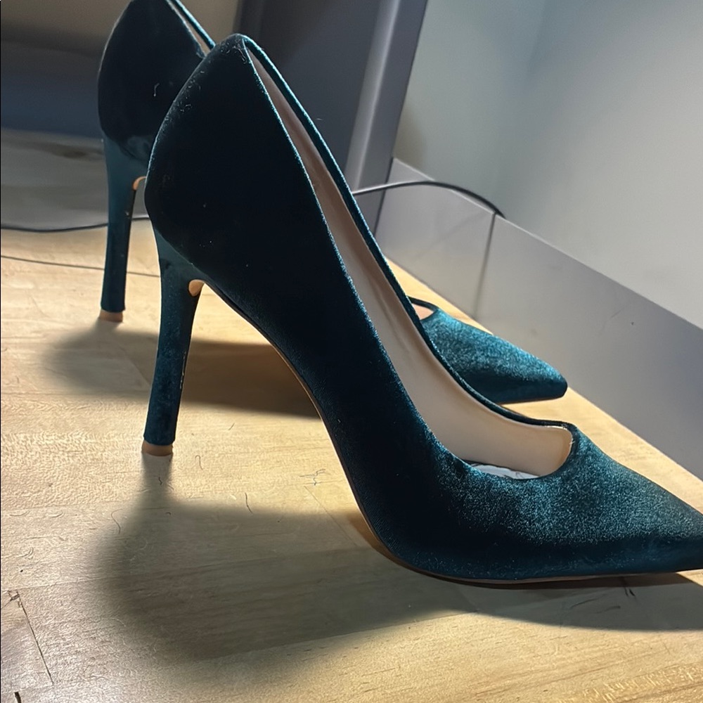 Nicola Bathie Blue Stiletto Heels Velvet